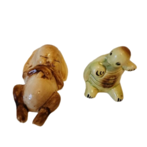 TURTLE HAIR SALT PEPPER SHAKERS. THE RACE